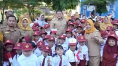 seragam sekolah gratis